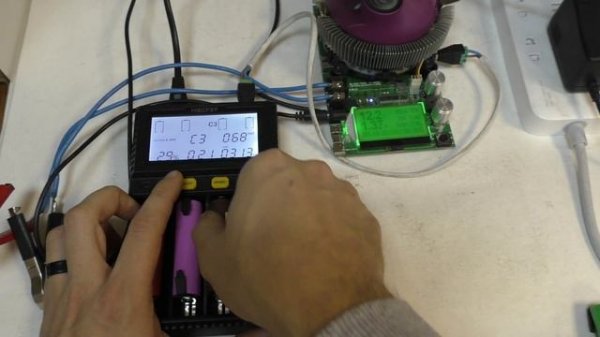 MIBOXER C4 V4 - технический обзор умной и точной зарядки.