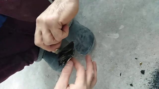 Загорелся телефон на руках смотреть онлайн