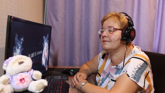 РЕАКЦИЯ МАМЫ НА [MARKUL, Тося Чайкина — Стрелы] смотреть онлайн