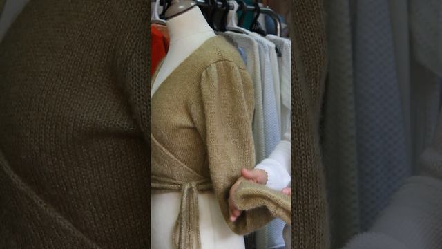 Укороченный жакет-паутинка