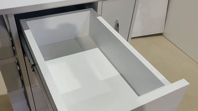 Маникюрный стол МС-125 и вытяжка Polarus TD-Master 80Вт смотреть онлайн