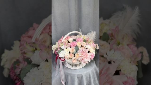 Нежная композиция в корзине смотреть онлайн