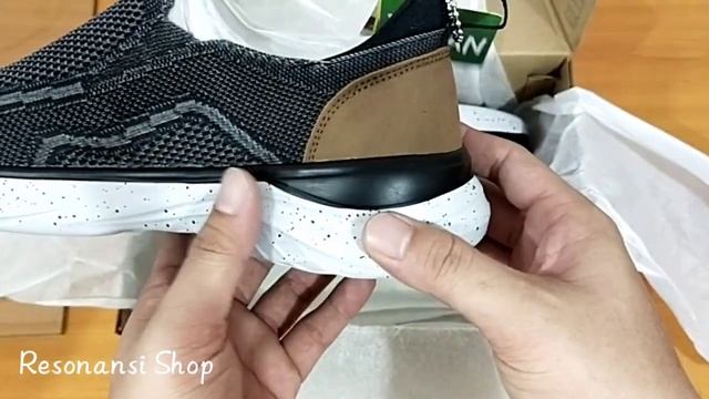 SKECHERS GLASSELL SLIP ON | UNBOXING смотреть онлайн