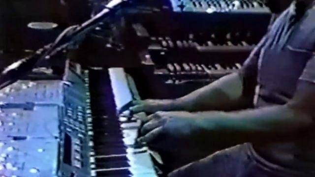 Grateful Dead 10-3-87 Shoreline Amphitheater Mountain View CA смотреть онлайн