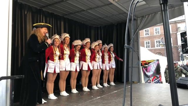 Rosenmontagszug Vom 1. TSV Bottrop ? Auftritt Am Rathaus ? After Zug Party?und Karneval Kirmes