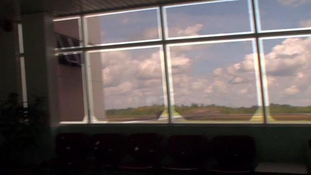 Sibu, Malaysia Airport: Transit Area смотреть онлайн