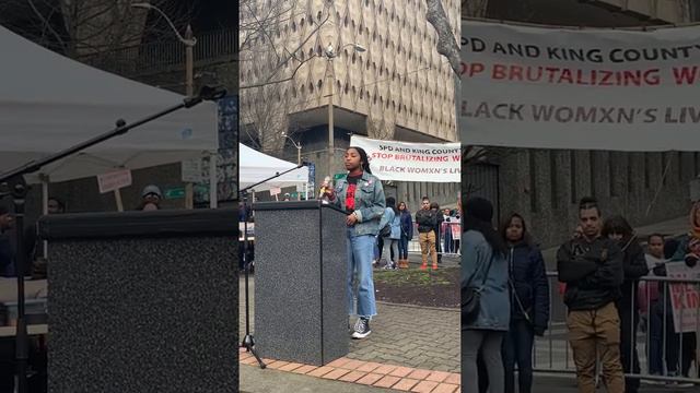 Savannah sings at the 2020 MLK RALLY! смотреть онлайн