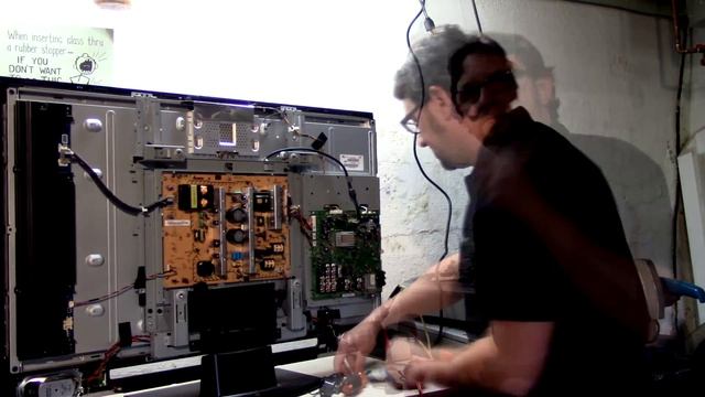 Sony Bravia KLD 40S4100 Repair - Brad Tratzinski смотреть онлайн