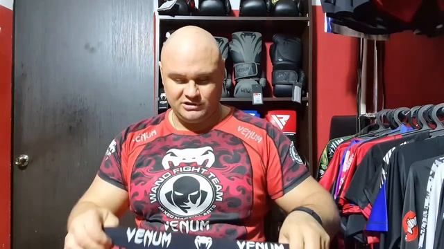 Компрессионные шорты Venum Bloody Roar смотреть онлайн