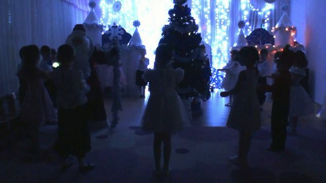 зажигание елки смотреть онлайн