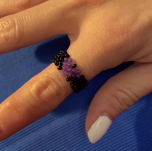 Кольцо из бисера Сердечко