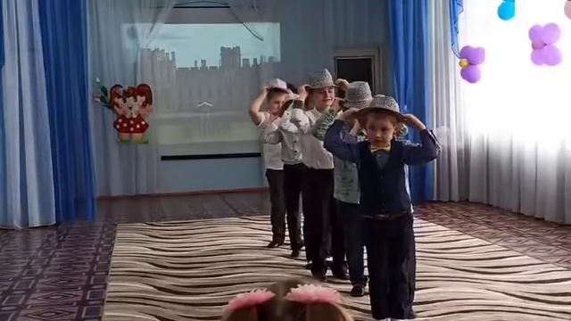 Танец мальчиков на празднике 8 Марта. (подготовительная группа) смотреть онлайн