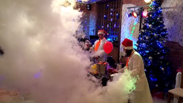 Новогодние выступления Сумасшедшей лаборатории смотреть онлайн