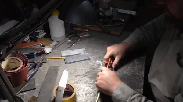 Как сделать крутой охотничий нож своими руками из резучей и стойкой стали PGK!_