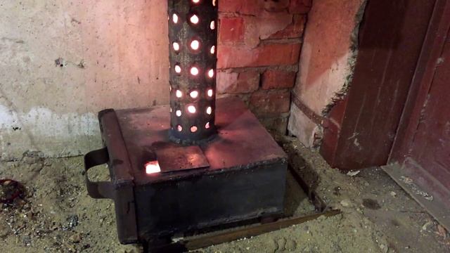 Печь на отработанном масле. Отопление в гараже. смотреть онлайн