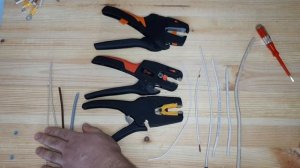 Сравнение съёмников изоляции:  IEK MASTER AC 0,03-10 , КВТ WS-22т, Weidmuller stripax 10