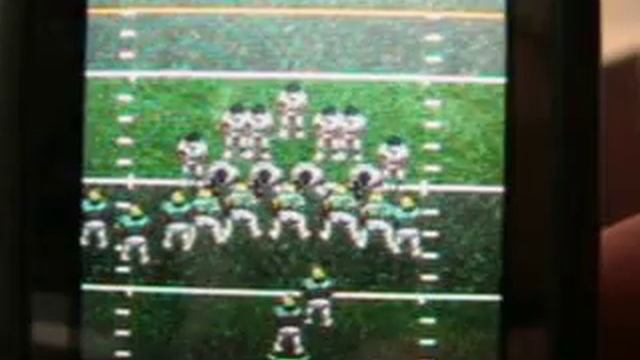 Madden 2010 on Cell Phone смотреть онлайн