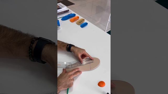 Как установить метатарзальный валик на стельку