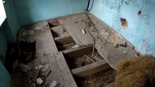 Шел на брошенное предприятие, А ОНО ОКАЗАЛОСЬ...Спалила охрана с собаками. смотреть онлайн