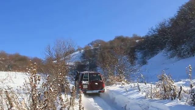 4x4 Adventures. Kazakhstan. Nissan Patrol штурмует снежную горку. Казахстан смотреть онлайн
