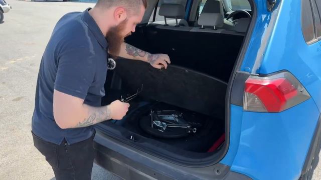 🇨🇳Toyota RAV4 на левом руле из КИТАЯ _ ОБЗОР китайского авто _ Сколько обошелся_.mp4 смотреть онлайн