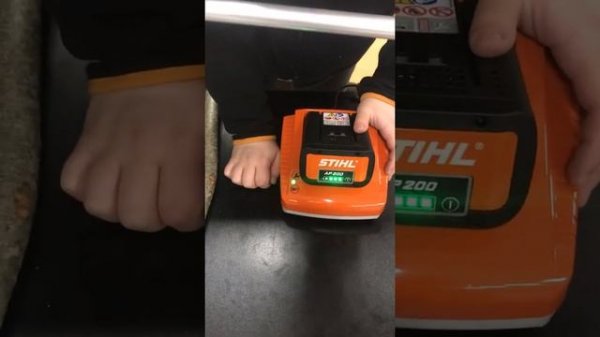 Аккумуляторная коса STIHL FSA 130