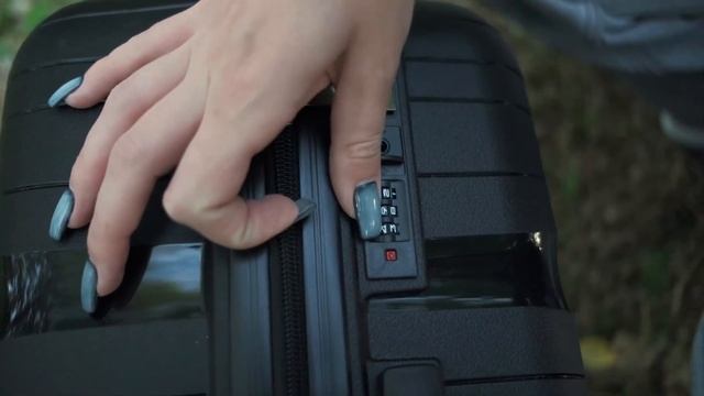 Чемодан Pride проверка кодового замка на прочность смотреть онлайн