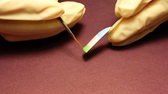 Дизайн ногтей Свитер и Карамельная трость в технике бархатный песок и Sweet Bloom