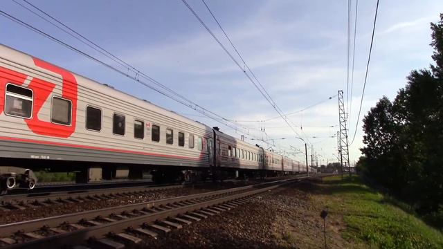 Электровоз ЭП2К-184 с пассажирским поездом 480С, Сухум — Санкт-Петербург смотреть онлайн