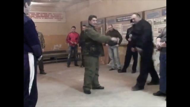 Маленькая точка соприкосновения, дает большую площадь поражения смотреть онлайн