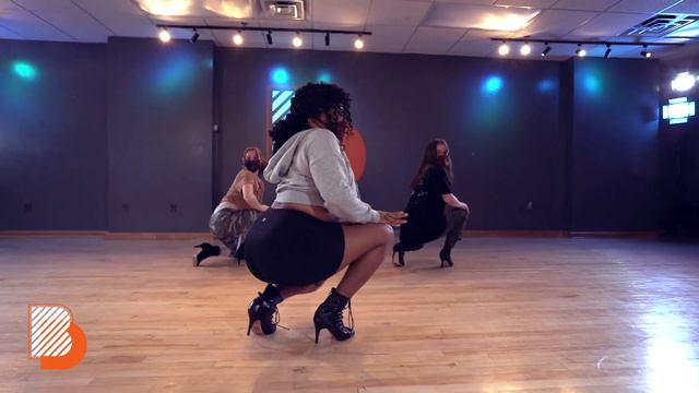 UP - Cardi B / Nicole Nelson Choreography / Beginner Heels смотреть онлайн