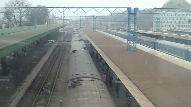 ЧС4-211 с поездом №125 Константиновка-Киев смотреть онлайн