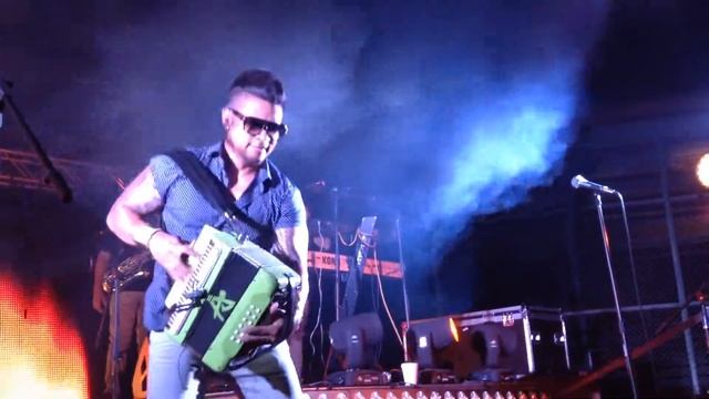 AJ Castillo-Polka Del Tiger смотреть онлайн