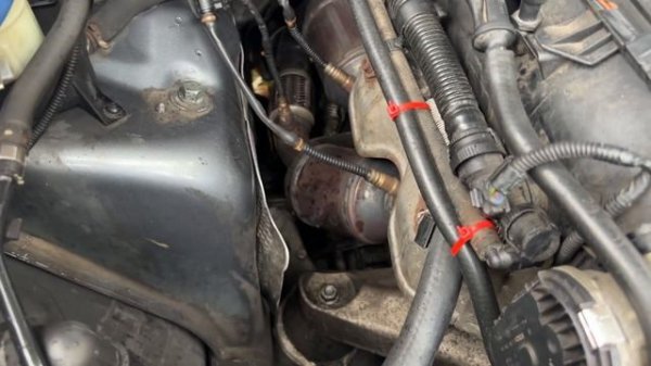 Porsche Cayenne 955 3.2 location and color coding of O2 sensors