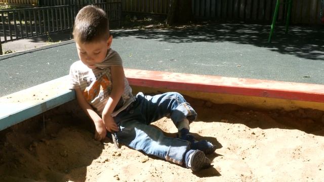 Никиту забрали в семью из детдома смотреть онлайн