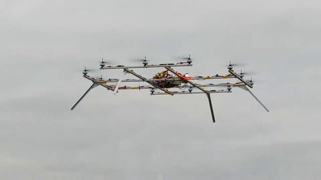 Oktokopter + Quadrocopter = 2 x Hexacopter =3 x Quadrocopter = 4 x Tricopter = DODEKACOPTER смотреть онлайн