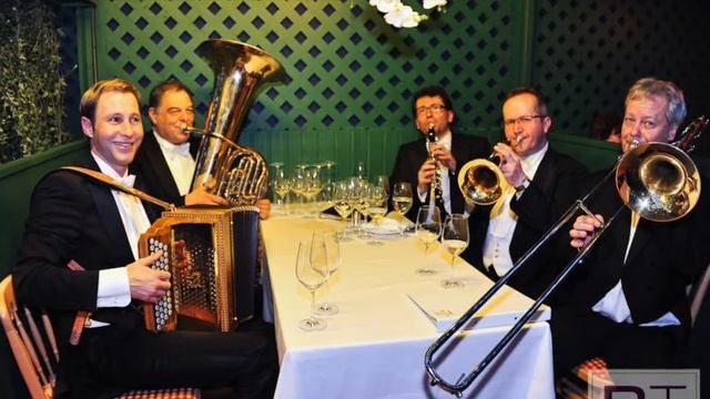 Hans Josel: REITERSPIELE Volksmusikensemble DAC смотреть онлайн