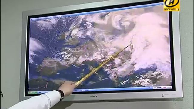 Циклон «Даниелла» в Беларуси. Репортаж с улиц Минска смотреть онлайн