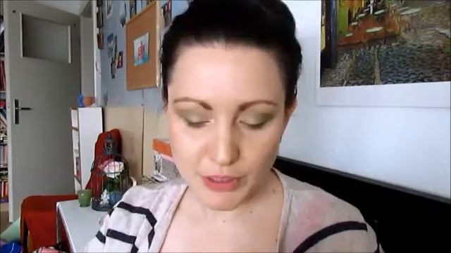 ЗЕЛЁНЫЙ МАКИЯЖ палеткой Maybelline | Diamond Glow | 05 FOREST DRAMA | СВОТЧИ смотреть онлайн