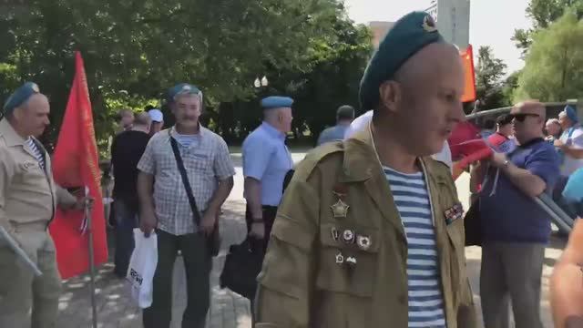 СЕЙЧАС В МОСКВЕ - ДЕНЬ ВДВ 2 августа 2022 | 1/25 секунды | ПРЯМОЙ ЭФИР смотреть онлайн