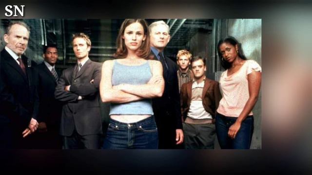 Jennifer Garner Wishes 'Alias' Costar and Ex Michael Vartan a Happy 55th Birthday 'XX S Bristow' смотреть онлайн