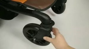 Как снимаются колеса у коляски luxmom, wingoffly, aimile. Блокировка передних колес у коляски