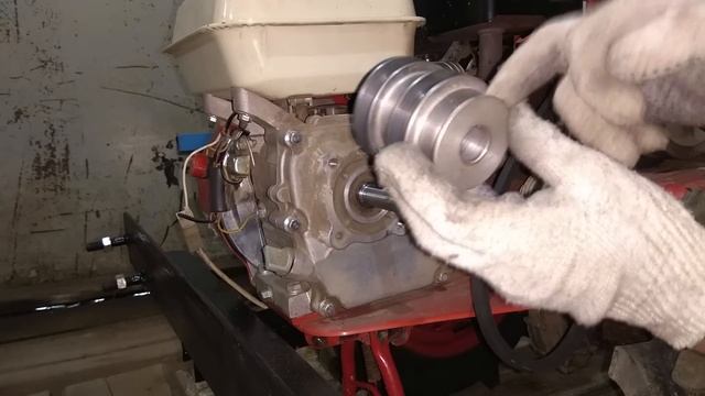 ?Как ПЕРЕВЕРНУТЬ шкив ДВИГАТЕЛЯ ?НА МОТОБЛОКЕ АГАТ. ???Регулировка сцепления смотреть онлайн