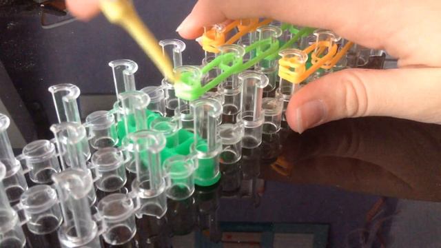 кирка из игры minecraft из резинок Rainbow loom.урок 5 смотреть онлайн