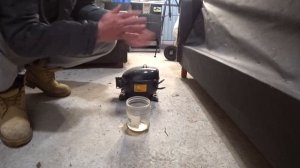 Школа Холодильщика!!!! / Как поменять масло в Компрессоре??? / Бу Компрессор Ремонт Холодильника!!!