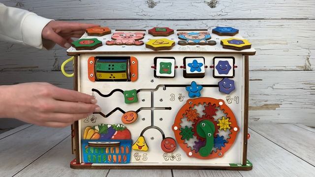 Обзор бизиборда Эвотойс Смайлики на ферме. Крутейший бизидом для ребенка смотреть онлайн