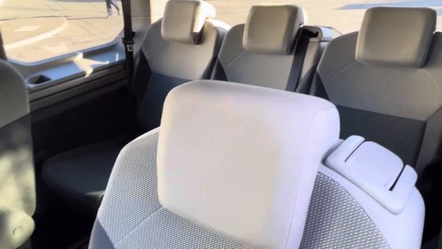 Volkswagen Multivan SWB Life 1.5 TSI 136ps DSG 7 Seats + 2-Tone Paint