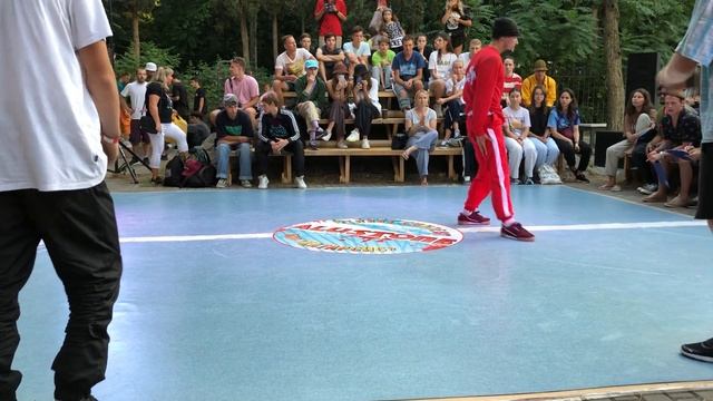 ALUSTONE. Street dance. Алушта. Крым. Брейк-данс. смотреть онлайн