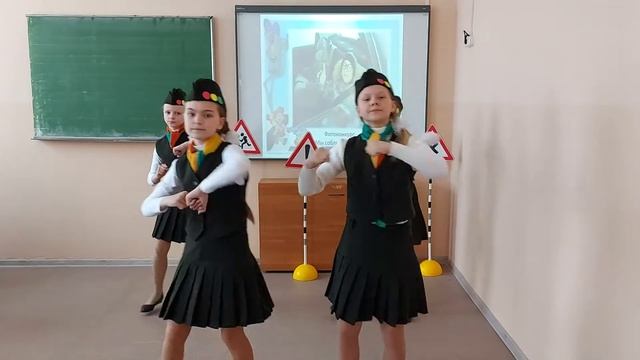 выступление отряда ЮИД Светофор МКОУСОШ №2 г Южи смотреть онлайн