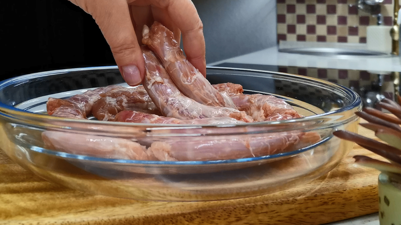 Деликатес за копейки! Куриные ШЕЙКИ по рецепту ЧАХОХБИЛИ, ужин пальчики оближешь! смотреть онлайн